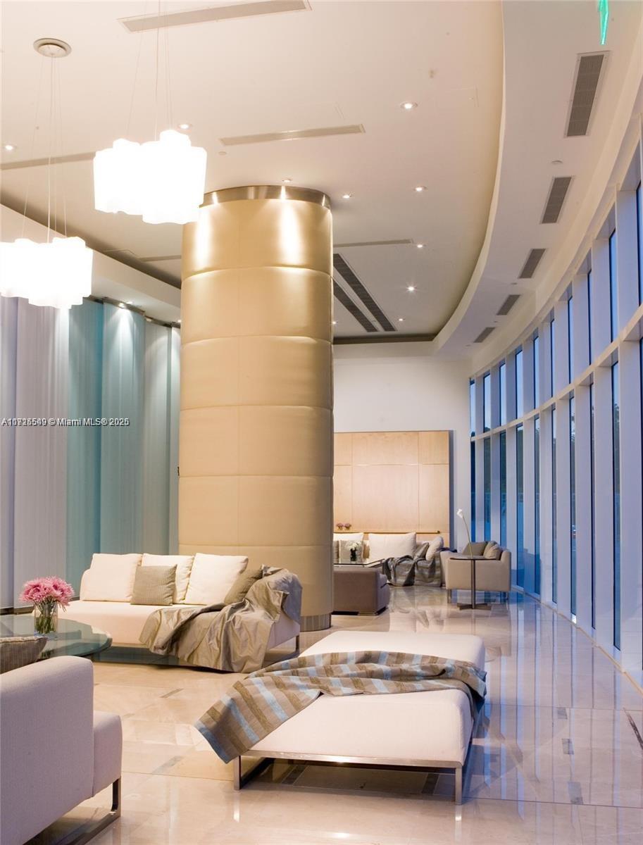 Amazing Condo